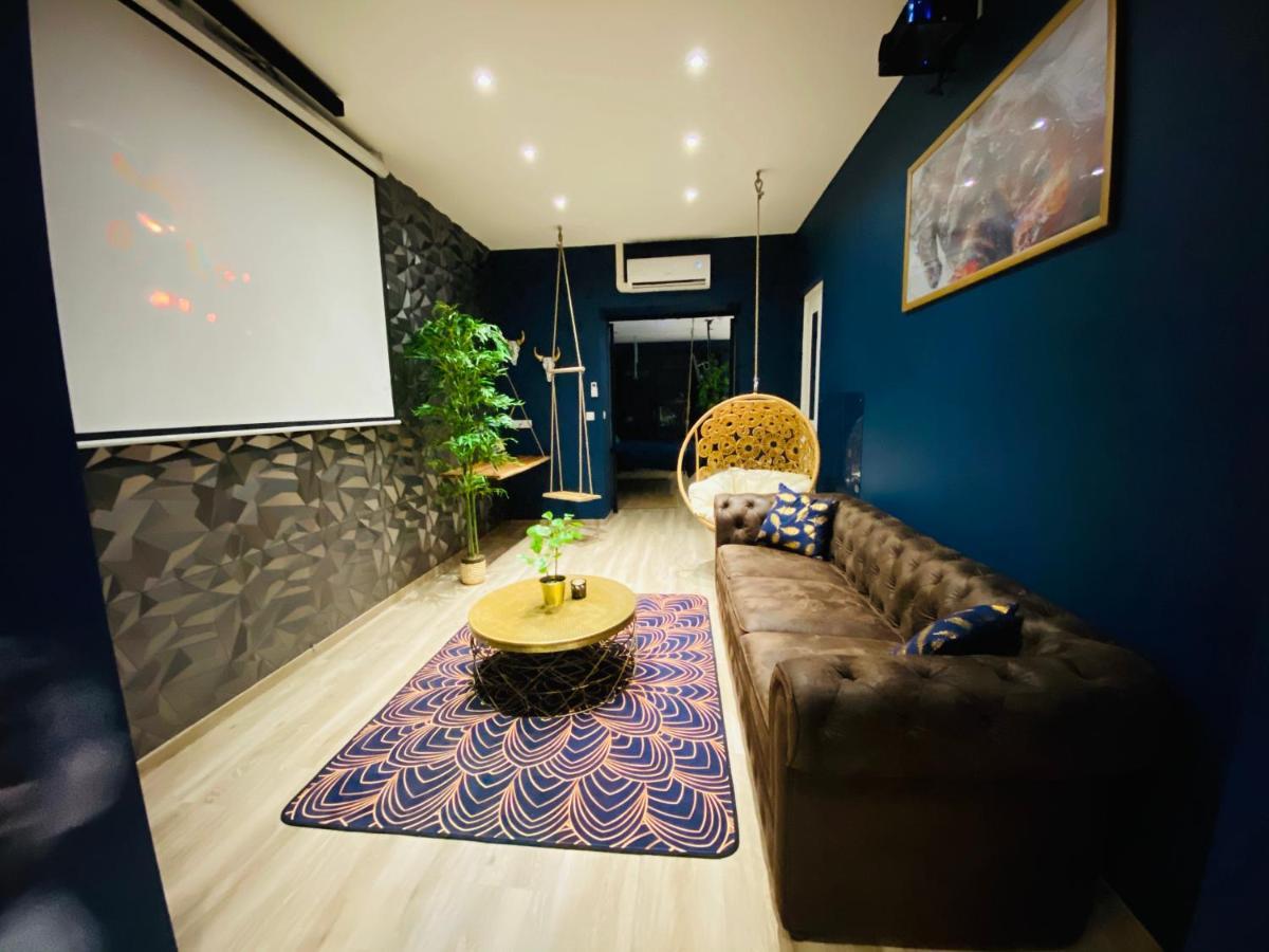 Capsule Temps Suspendu - Balneo, Home Cinema & Billard Valenciennes Exterior foto